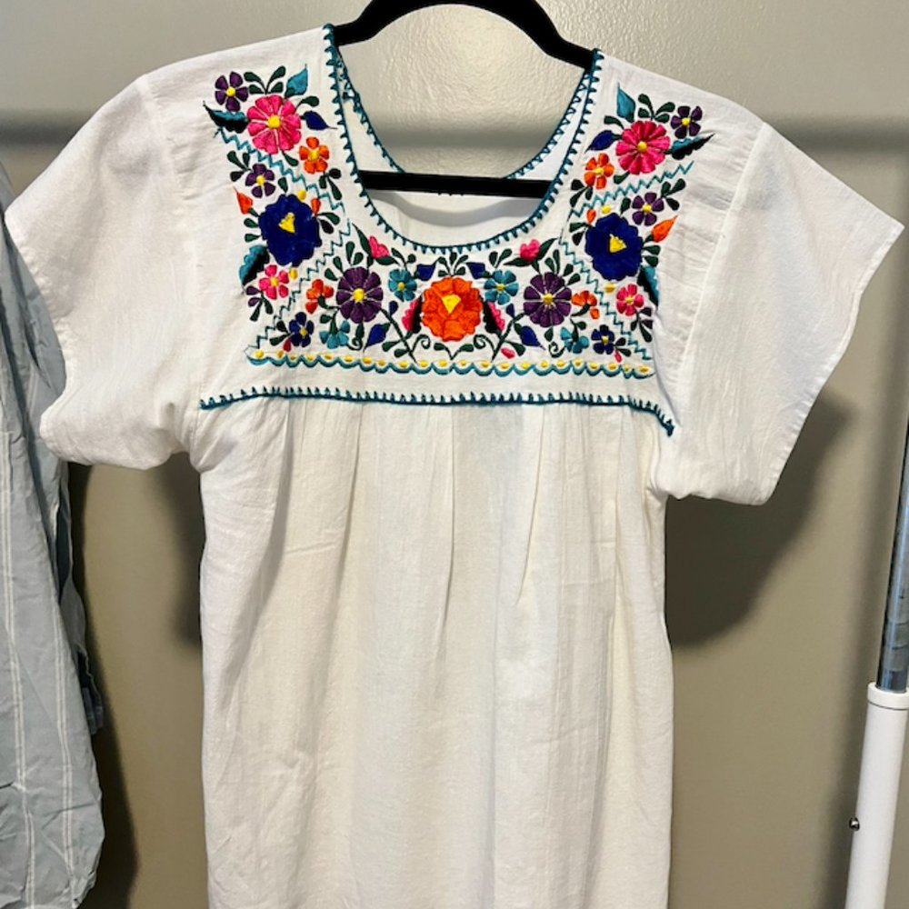 Casa Flores Embroidered Top